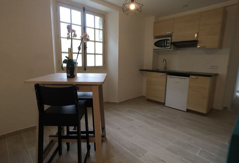 Domaine Des Trois Chateaux