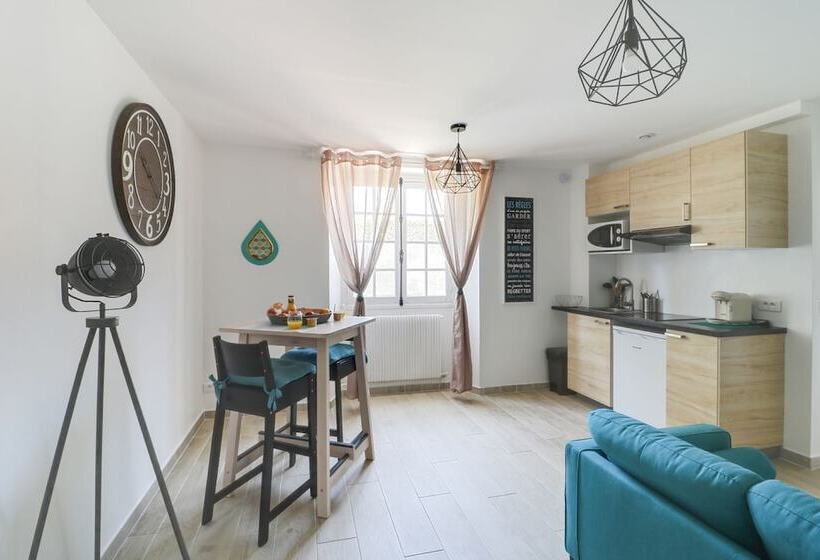 Domaine Des Trois Chateaux