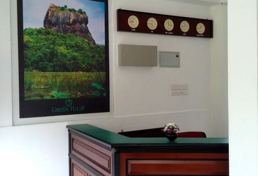 Green Tulip Hotel Kandy