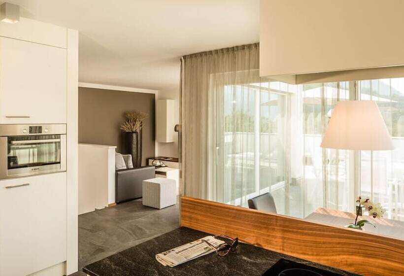 Hidalgo Suites & Restaurant