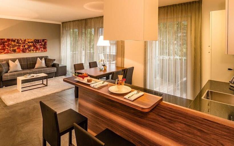 Hidalgo Suites & Restaurant