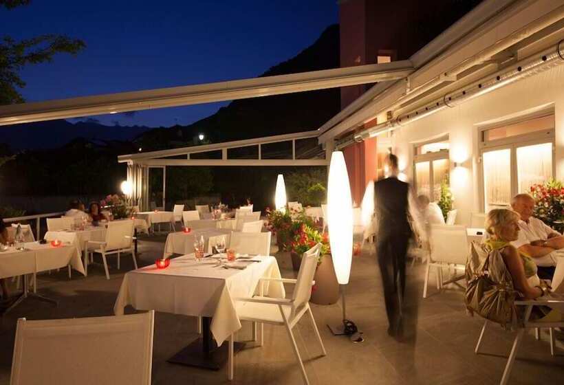 Hidalgo Suites & Restaurant