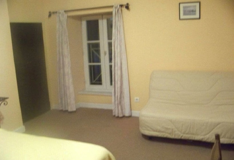 Хостел Auberge De La Tourelle