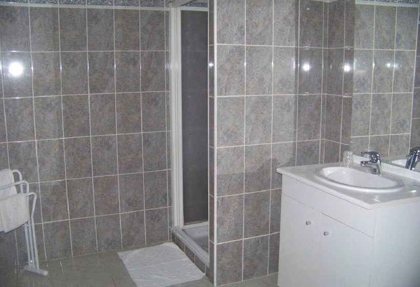 פונדק Auberge De La Tourelle