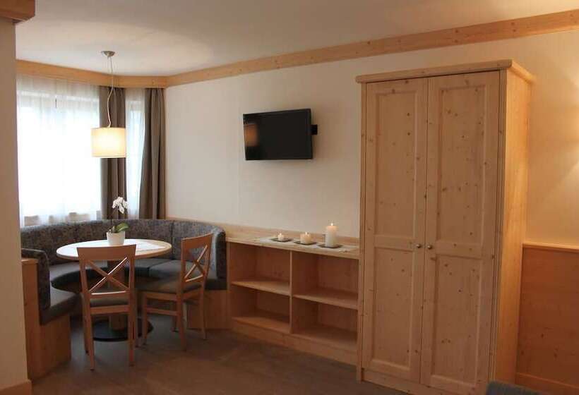 פונדק Garnì Paradisi   Wellness & Spa