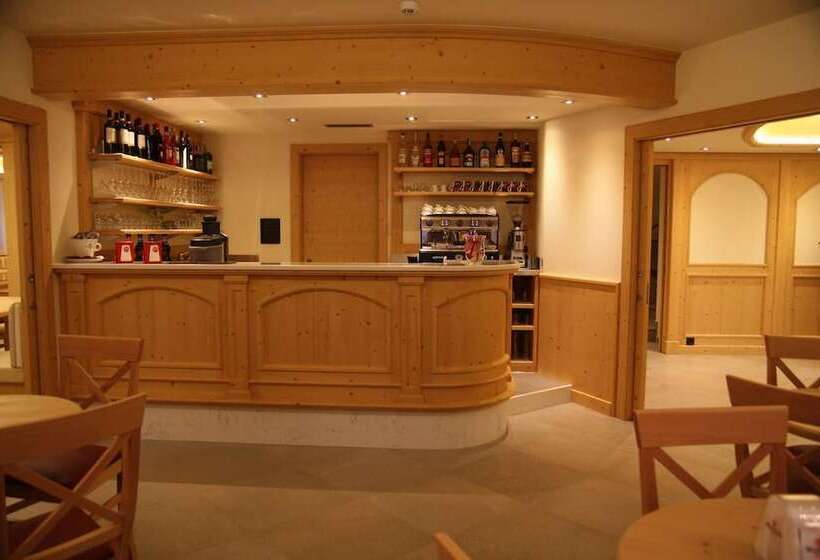 פונדק Garnì Paradisi   Wellness & Spa