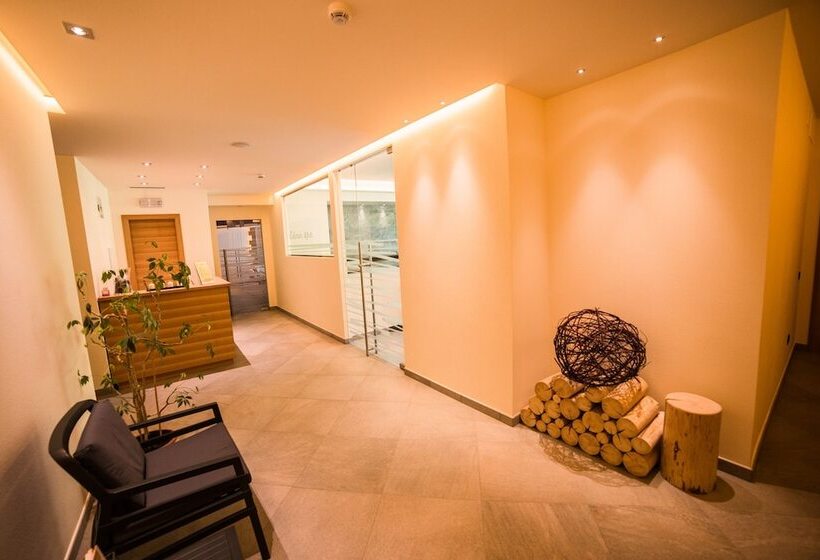 פונדק Garnì Paradisi   Wellness & Spa