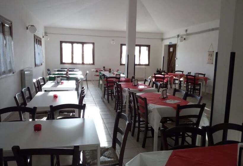 فندق فئة نجمة واحدة Parco Dei Crisciuni Villaggio Camping