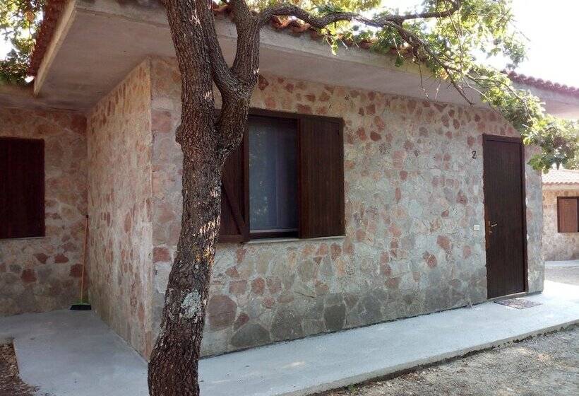 فندق فئة نجمة واحدة Parco Dei Crisciuni Villaggio Camping