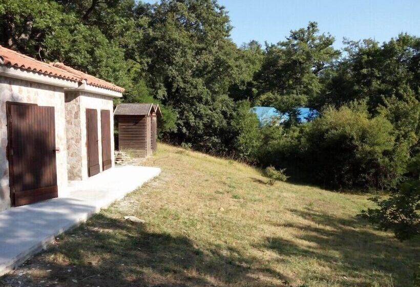 여관 Parco Dei Crisciuni Villaggio Camping