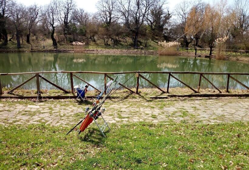 فندق فئة نجمة واحدة Parco Dei Crisciuni Villaggio Camping