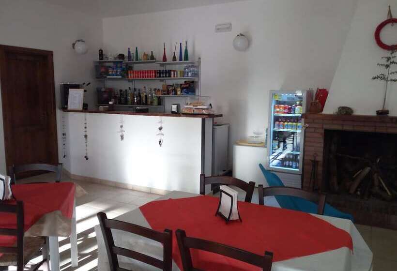 여관 Parco Dei Crisciuni Villaggio Camping