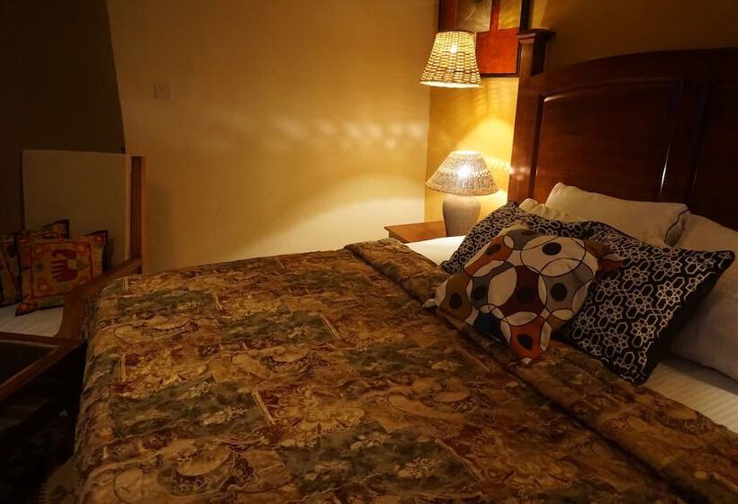 酒店 Accra Royal Castle Apartments & Suites