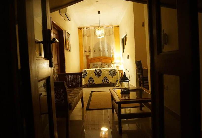 酒店 Accra Royal Castle Apartments & Suites