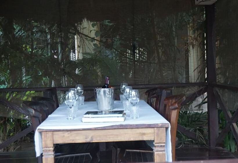 酒店 Accra Royal Castle Apartments & Suites