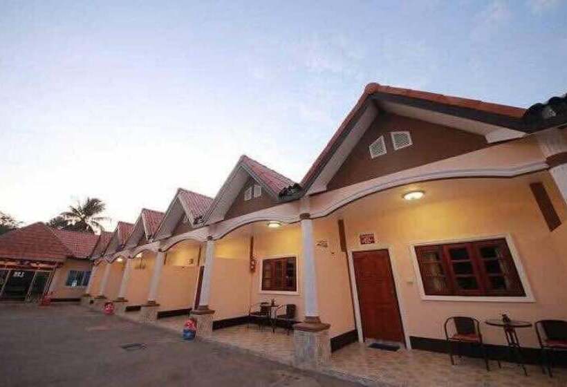 בית מלון כפרי Asean Resort