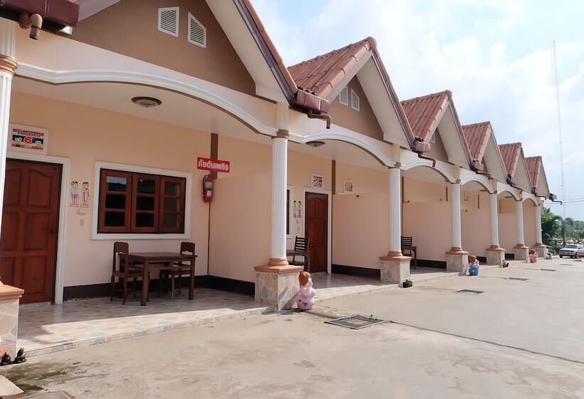 בית מלון כפרי Asean Resort