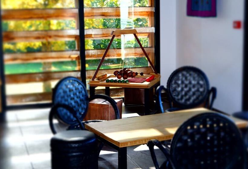 ホテル Auberge Des Voyajoueurs