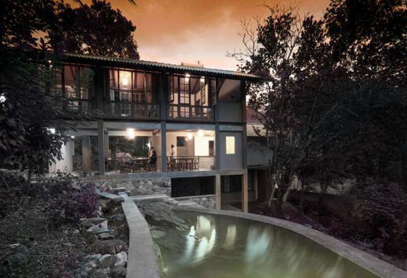 فندق Bandura Kalawana Rainforest Bungalow