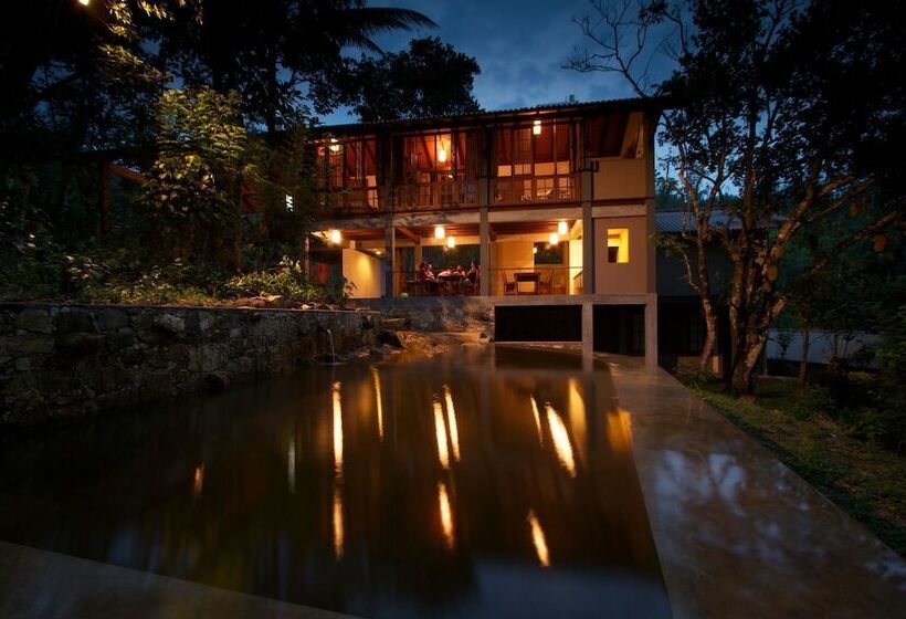 فندق Bandura Kalawana Rainforest Bungalow