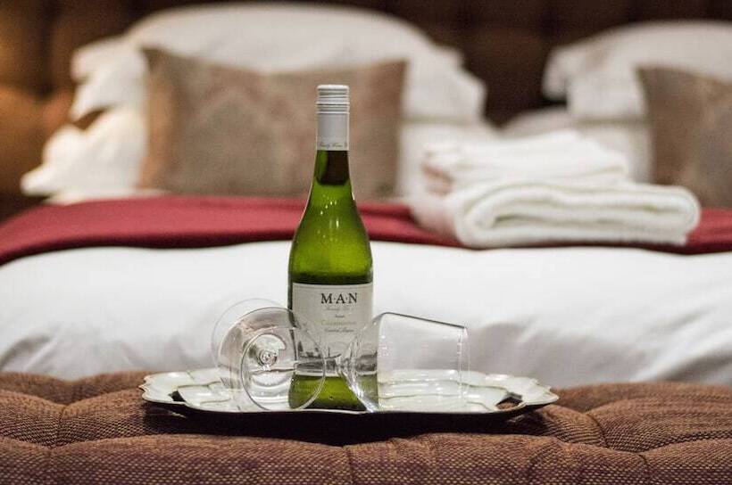 בית מלון כפרי Border