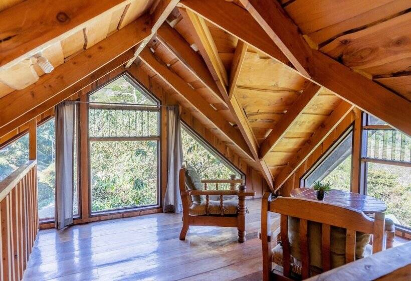 فندق Cedrela Ecolodge