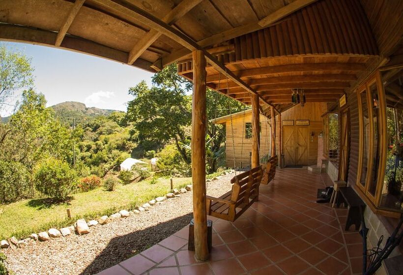 فندق Cedrela Ecolodge
