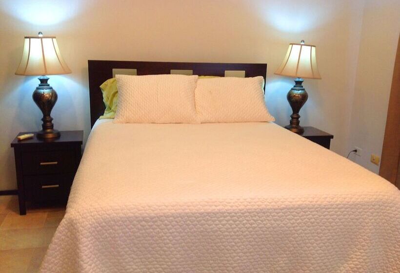 فندق Corona Del Mar