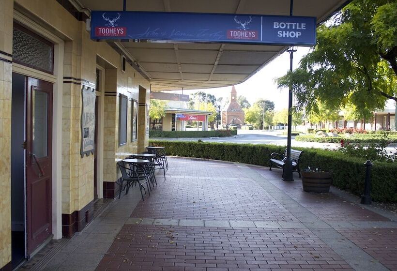 Courthouse Hotel Boorowa