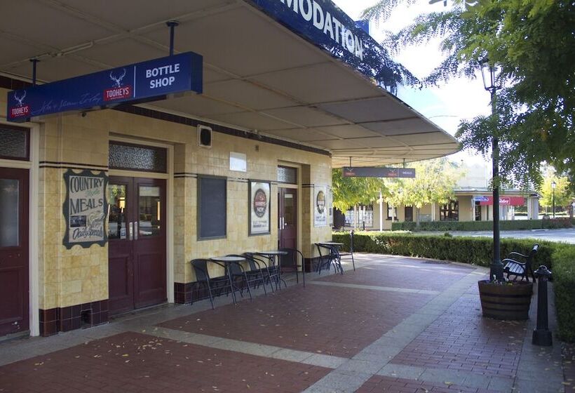Courthouse Hotel Boorowa