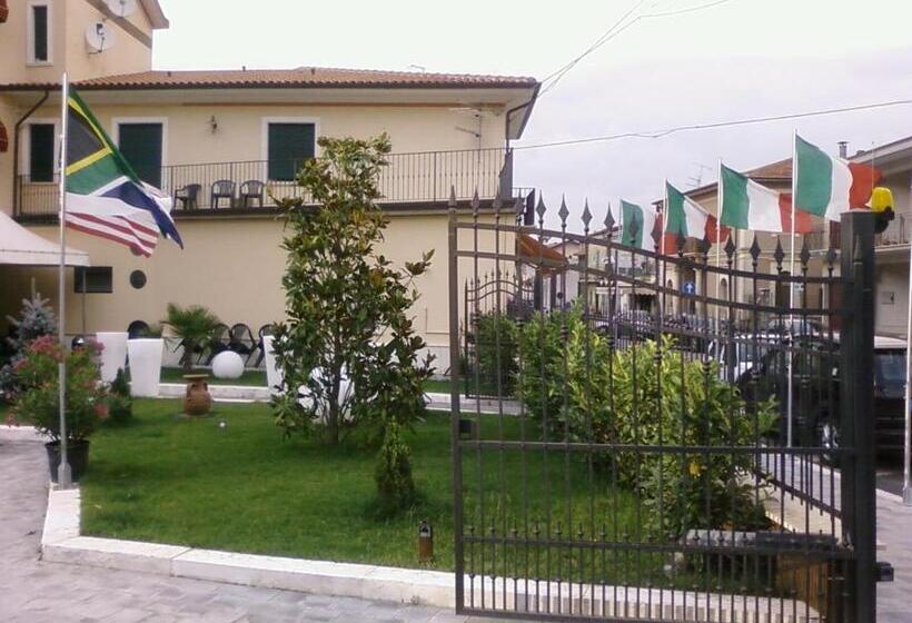 בית מלון כפרי De Meis