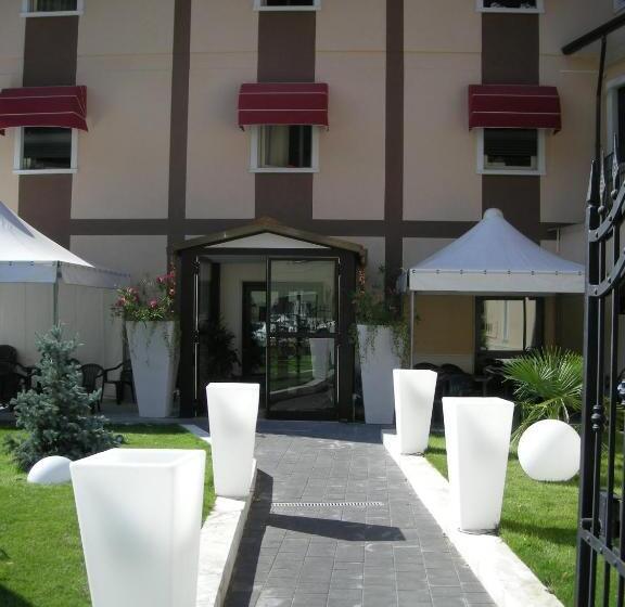 בית מלון כפרי De Meis