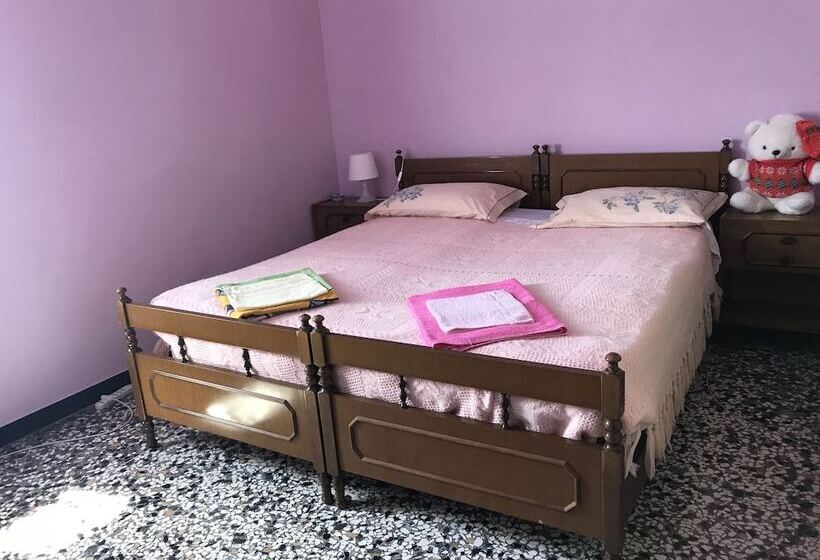 בית מלון כפרי Delfino