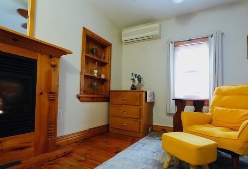 فندق Dewar's Inn On The River