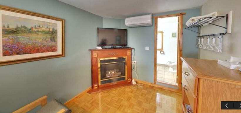 فندق Dewar's Inn On The River