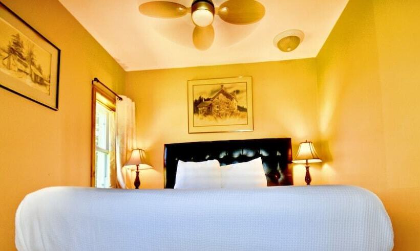 فندق Dewar's Inn On The River