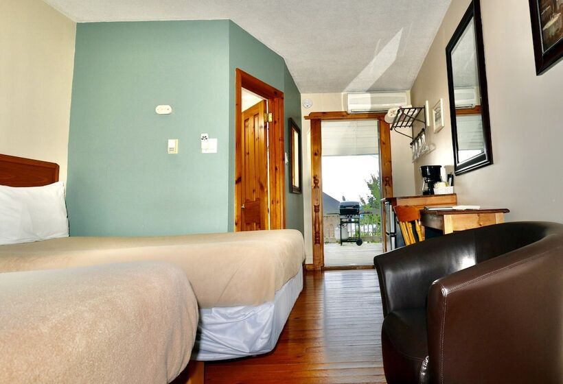 فندق Dewar's Inn On The River