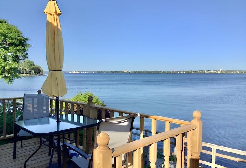 فندق Dewar's Inn On The River