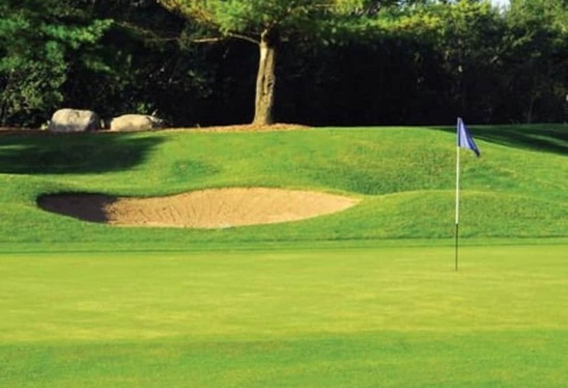 فندق Forest Golf Club And Inn