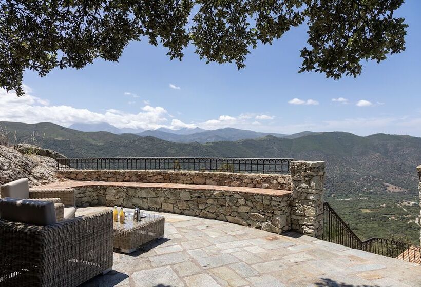 Отель Hôtel Case Latine