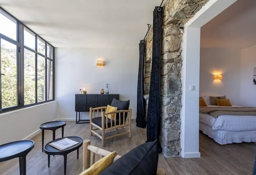 Отель Hôtel Case Latine