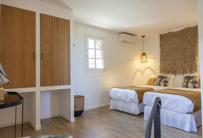 Отель Hôtel Case Latine