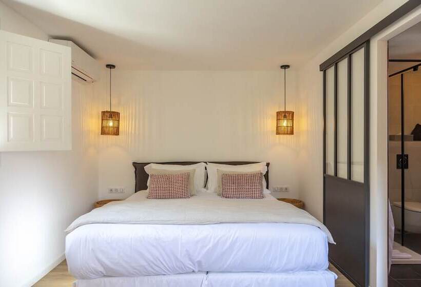 Отель Hôtel Case Latine