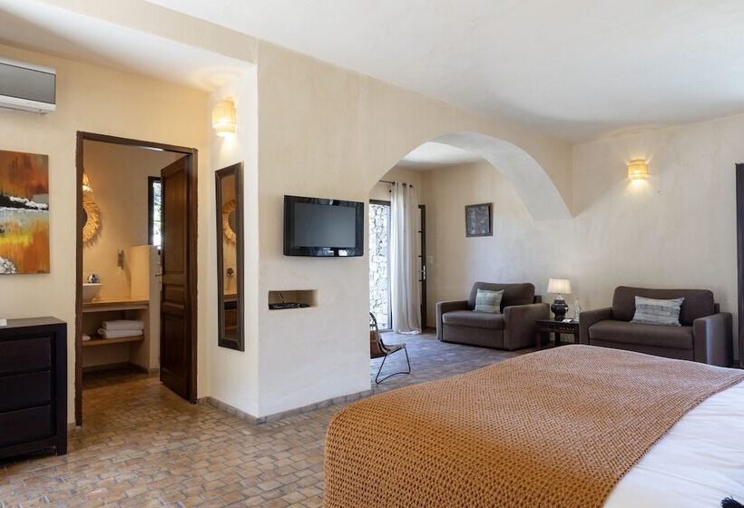 Отель Hôtel Case Latine