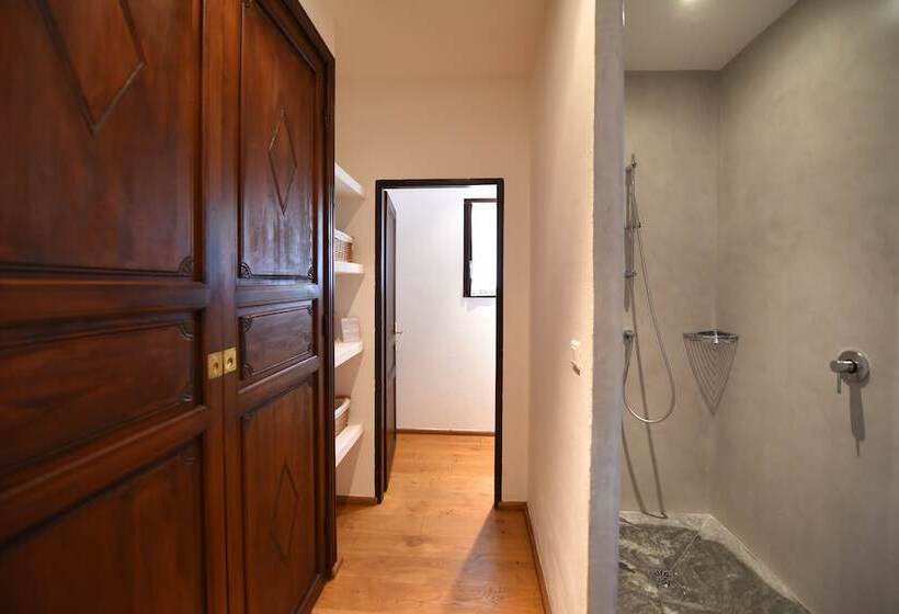 Отель Hôtel Case Latine