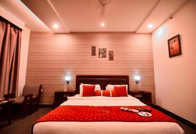 فندق Konark Grand