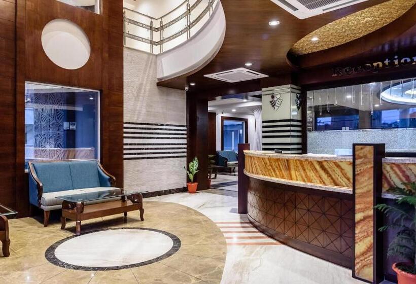 فندق Konark Grand