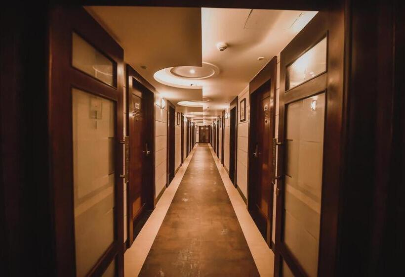 فندق Konark Grand