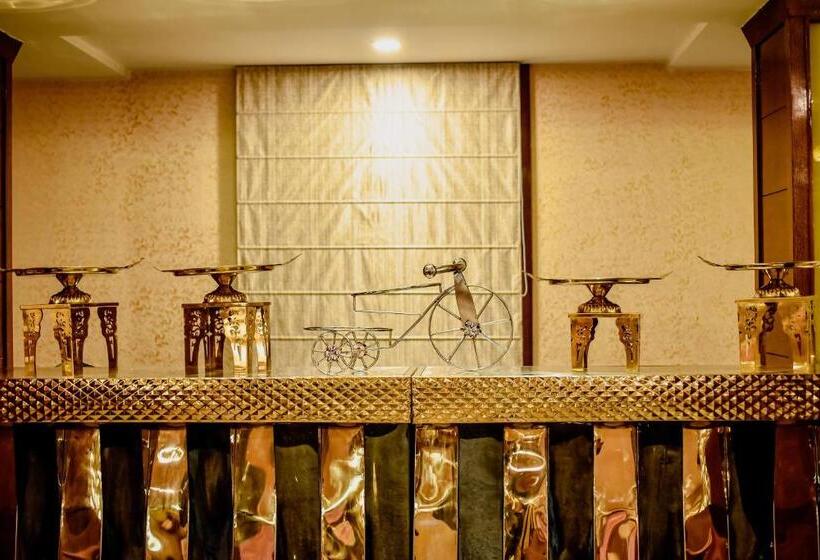 فندق Konark Grand