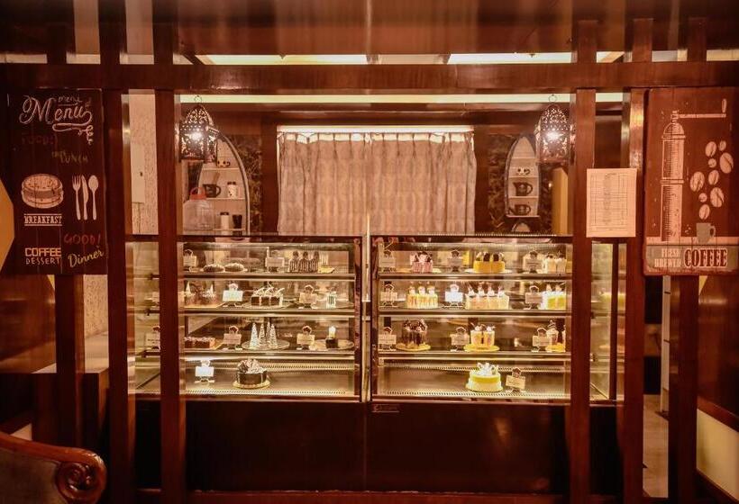 فندق Konark Grand